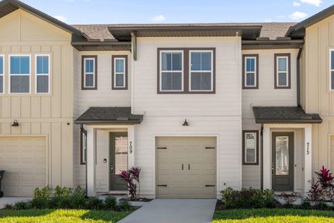 Photo of 709 Longboat Drive, Davenport, FL 33896 (MLS # G5098395)