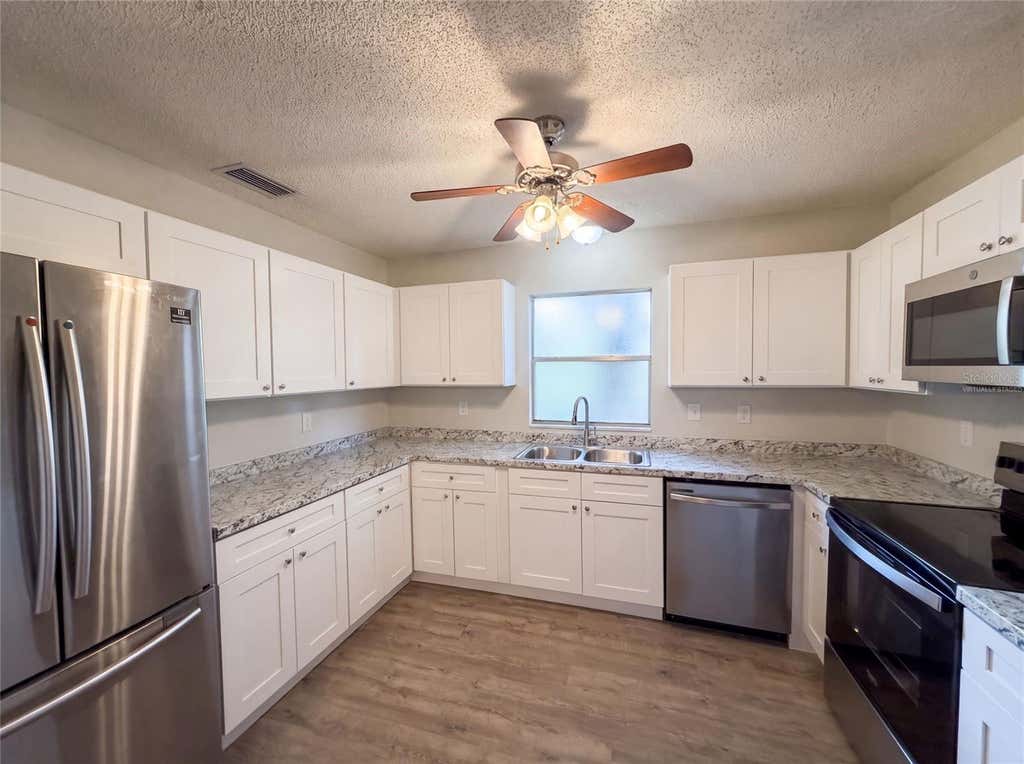 Photo of 5750 NW 55th Avenue, Ocala, FL 34482 (MLS # O6428338)