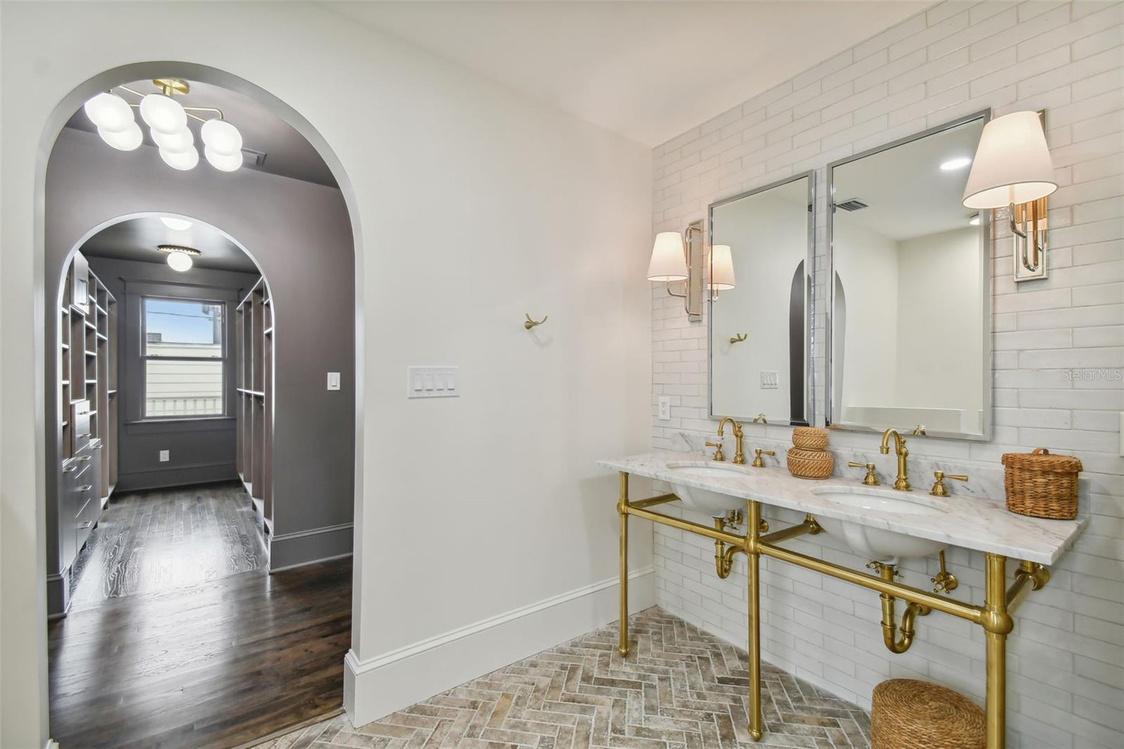 MORRISON GROVE SUB - Residential