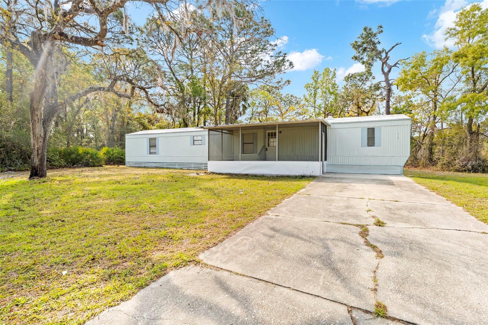 HOLIDAY ACRES UNIT 01 - Residential