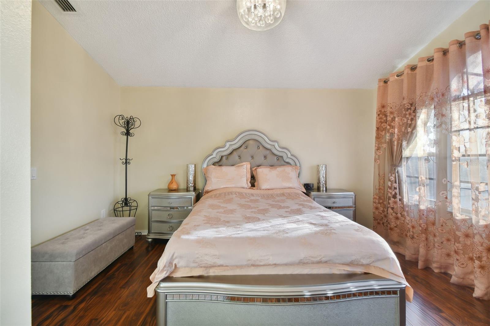 EASTLAKE OAKS PH 2 - Residential