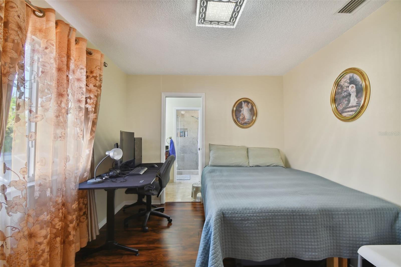 EASTLAKE OAKS PH 2 - Residential