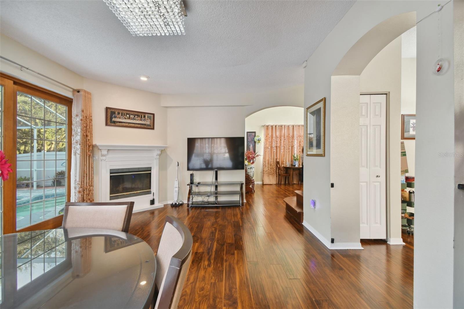 EASTLAKE OAKS PH 2 - Residential