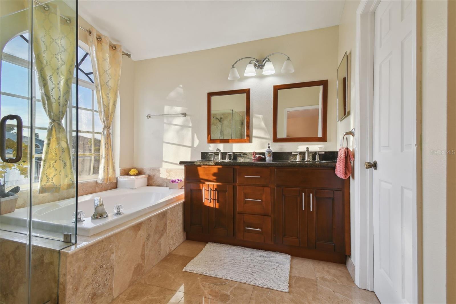 EASTLAKE OAKS PH 2 - Residential