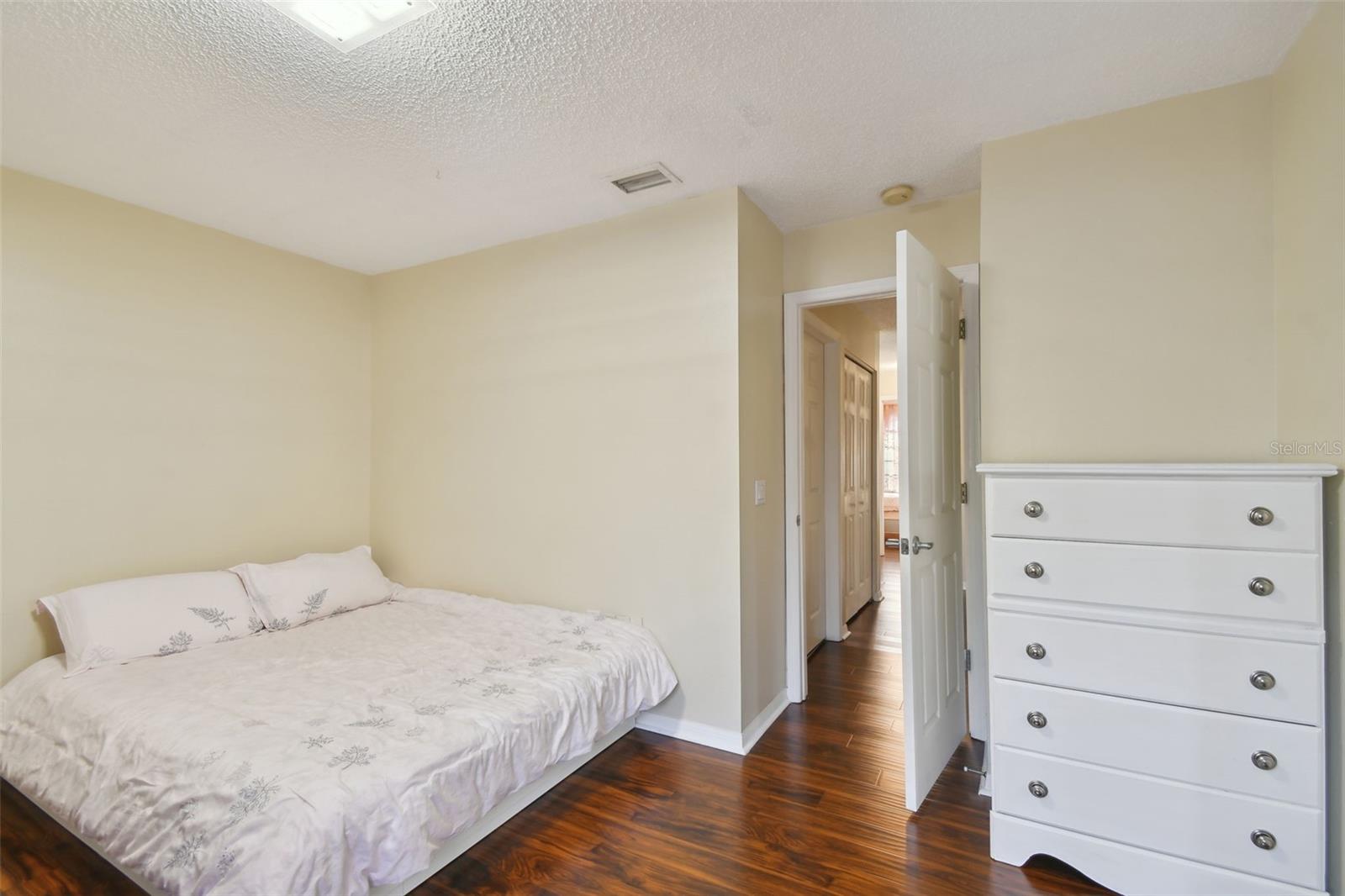 EASTLAKE OAKS PH 2 - Residential