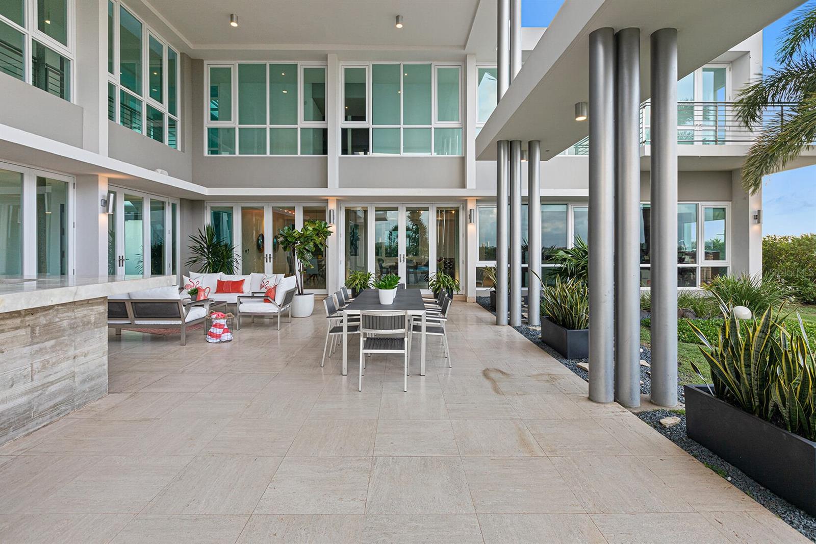 VILLAS REALES - Residential