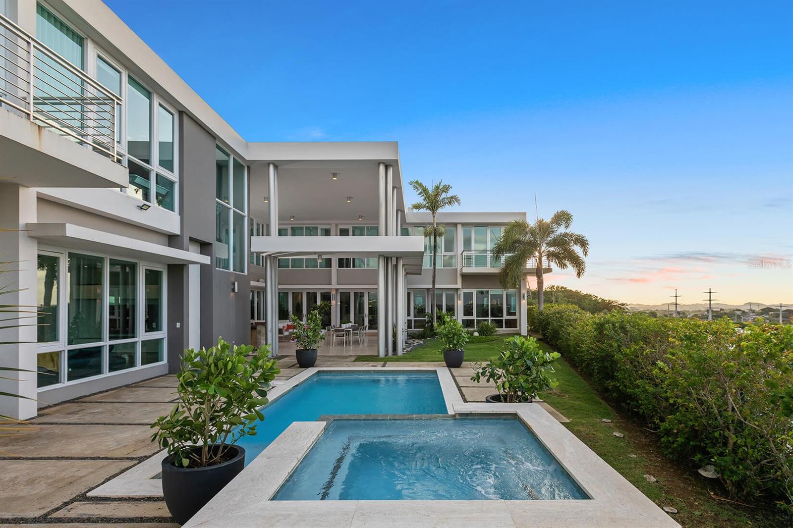 VILLAS REALES - Residential