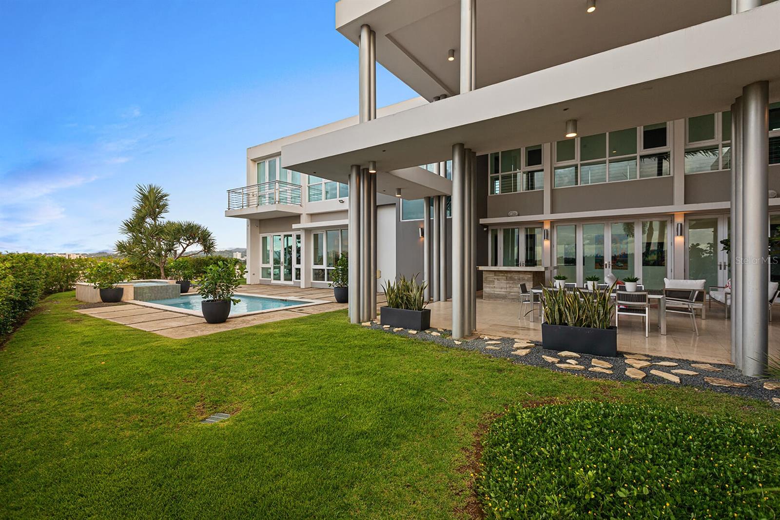 VILLAS REALES - Residential