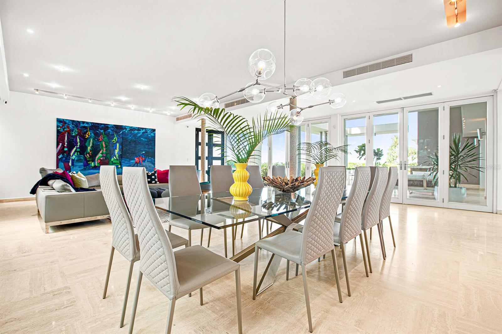 VILLAS REALES - Residential