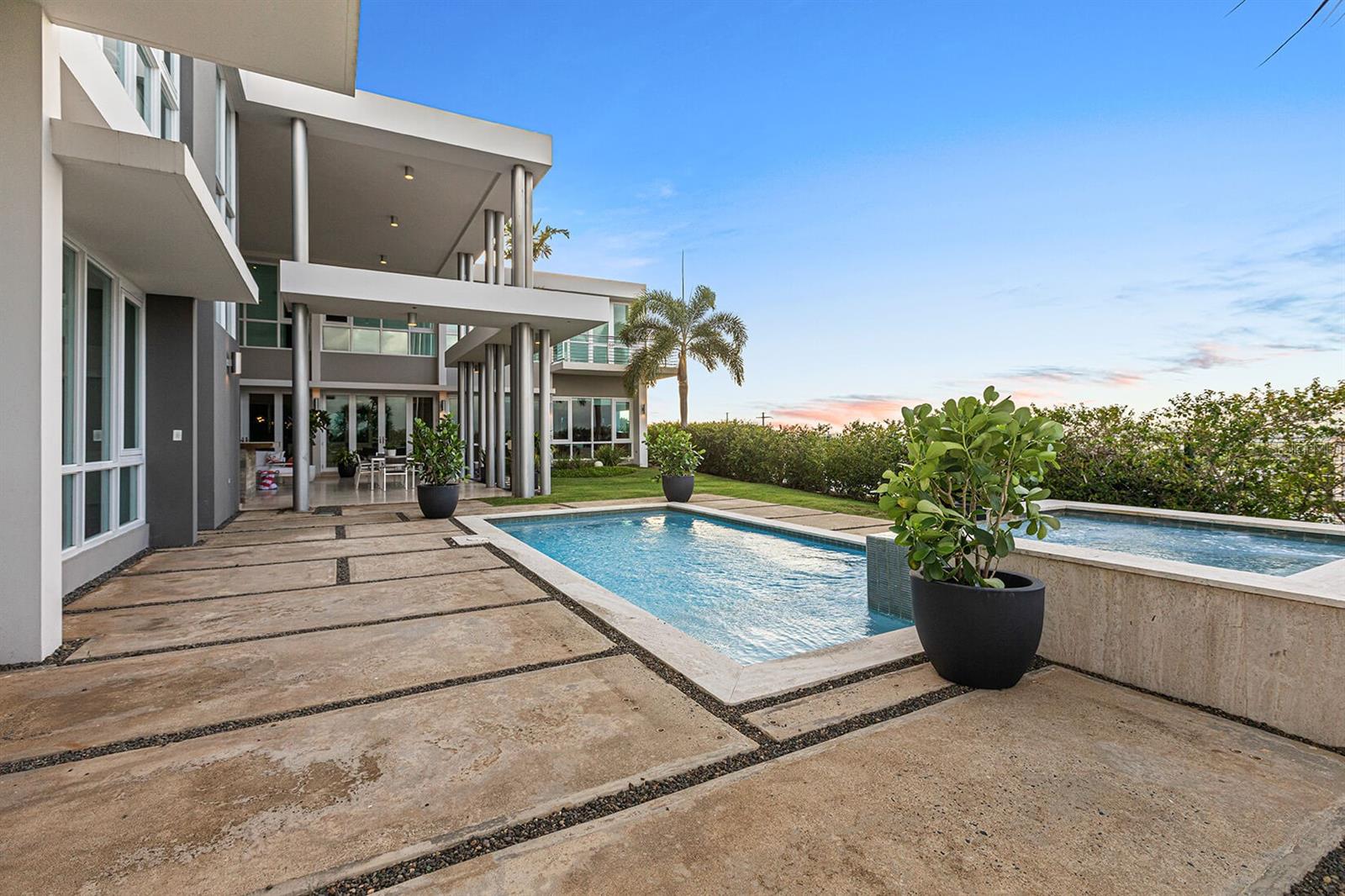 VILLAS REALES - Residential