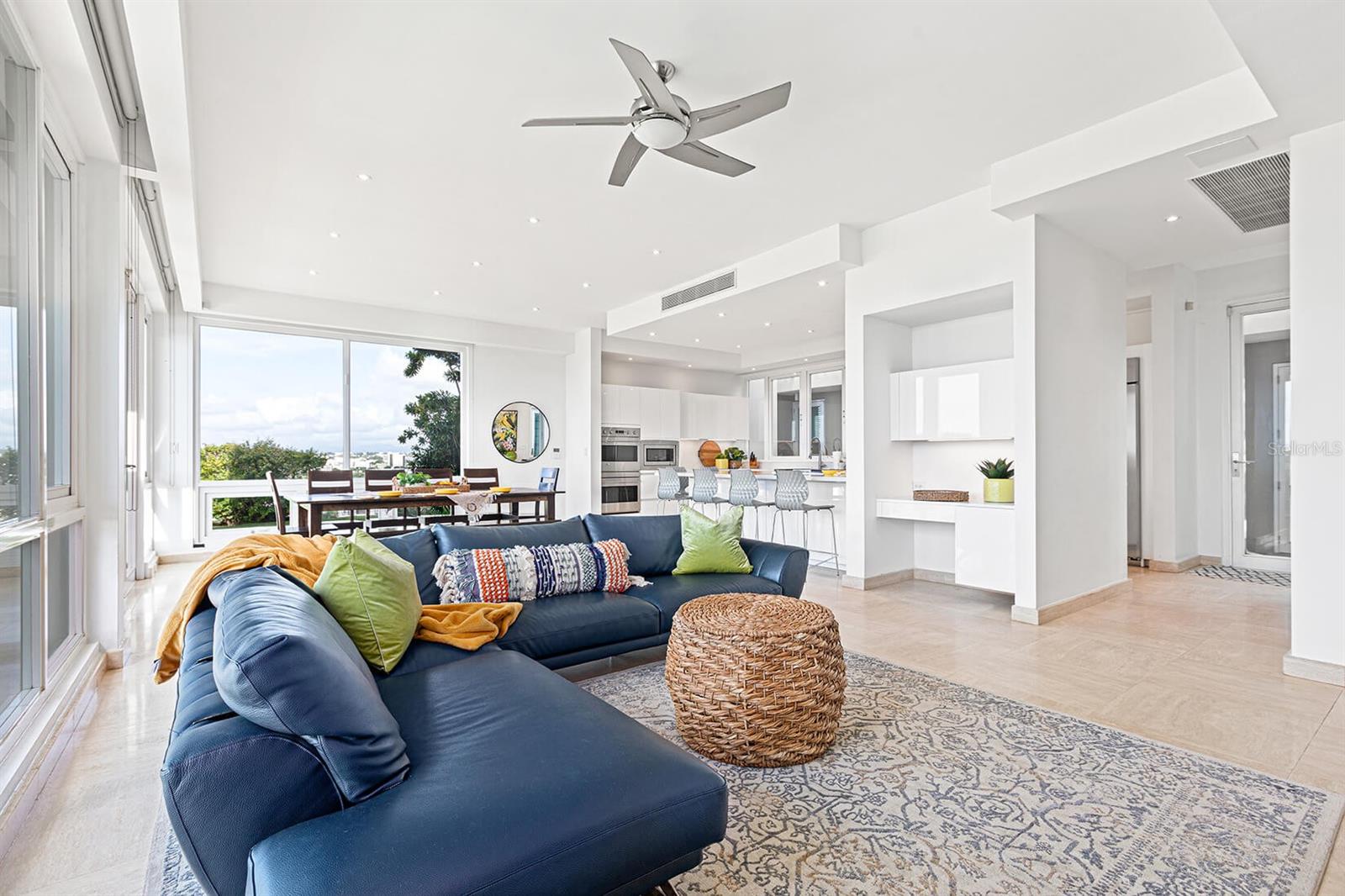 VILLAS REALES - Residential