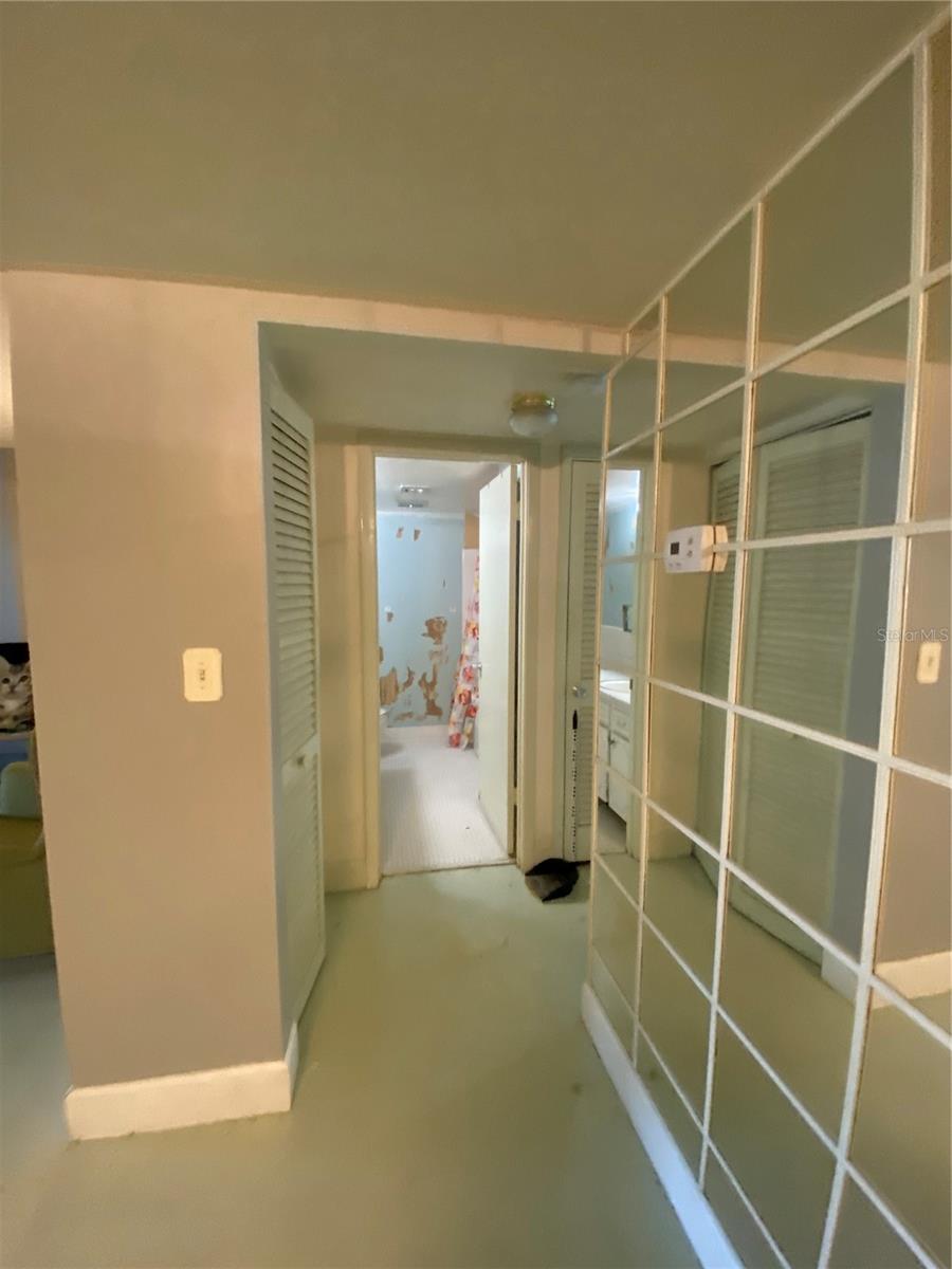 LAKE MAITLAND TERRACE APTS - Residential
