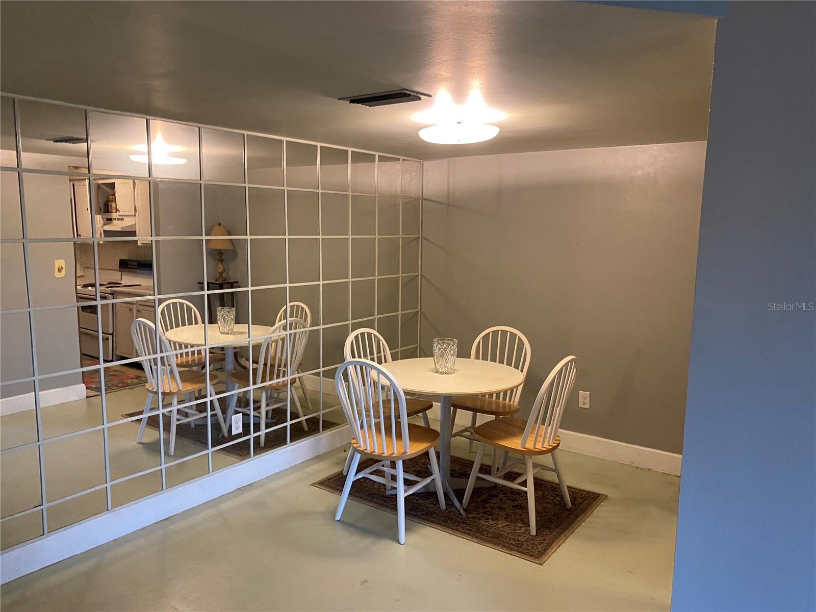LAKE MAITLAND TERRACE APTS - Residential