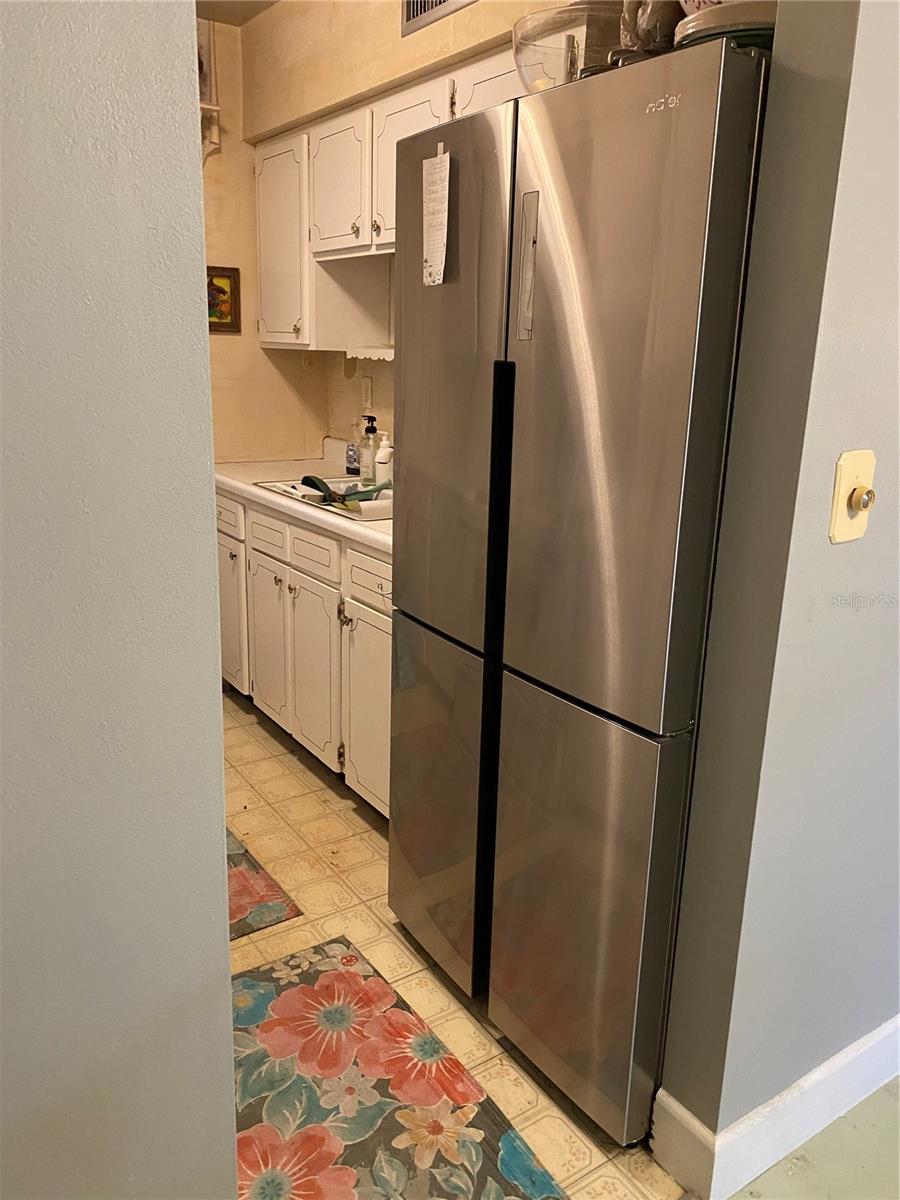LAKE MAITLAND TERRACE APTS - Residential