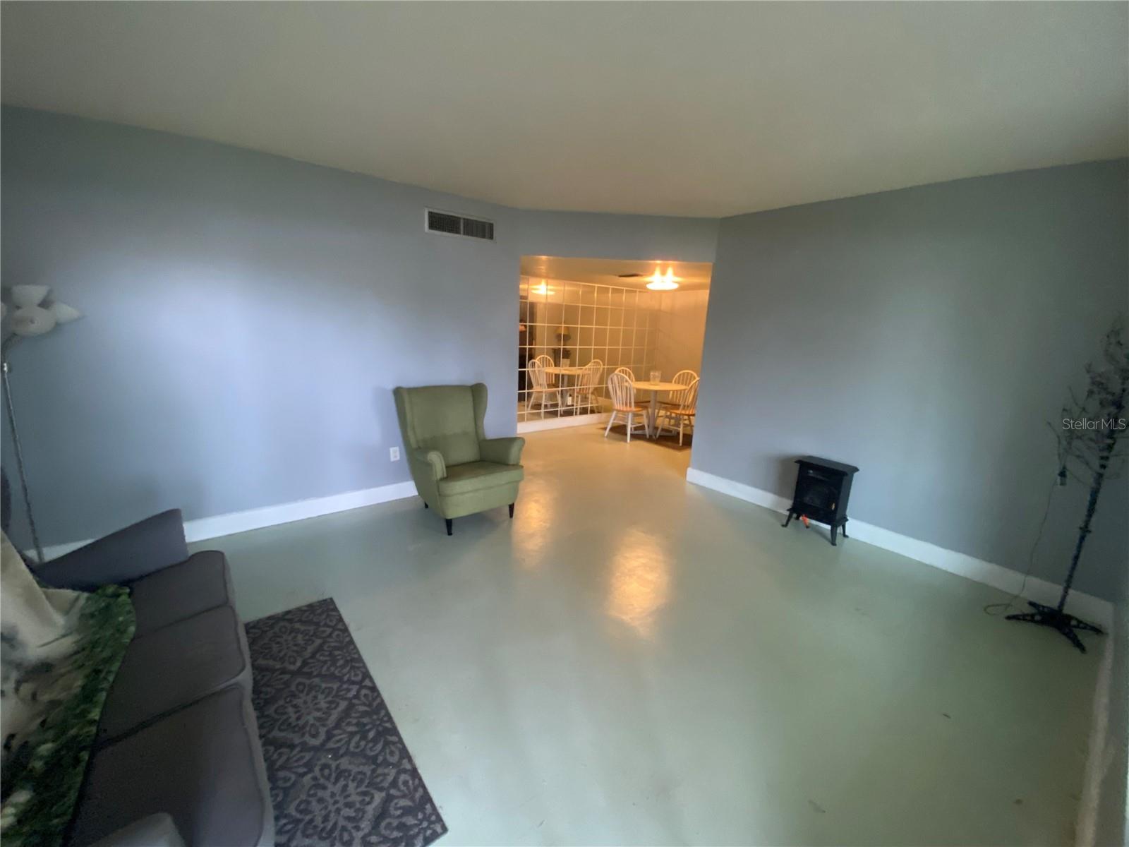 LAKE MAITLAND TERRACE APTS - Residential
