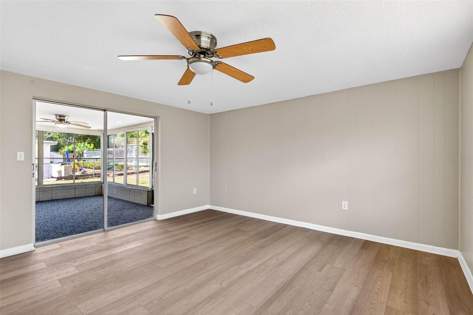 EMBASSY HILLS - Residential