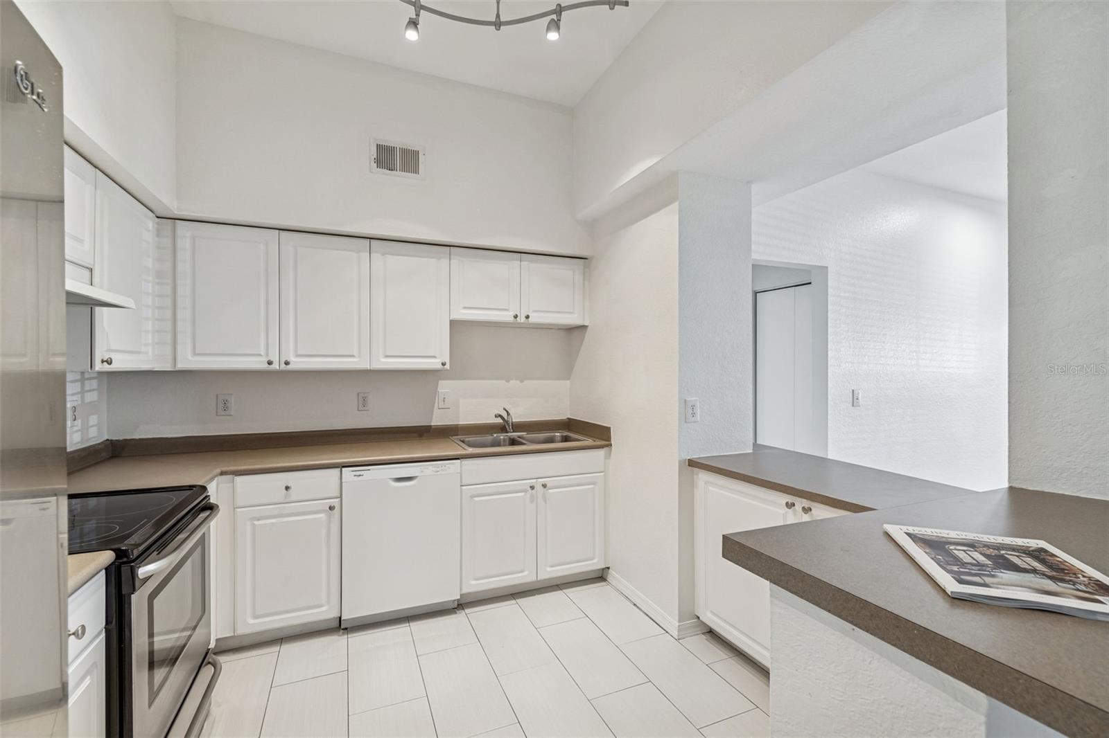 THE MADISON AT SOHO - Residential Lease