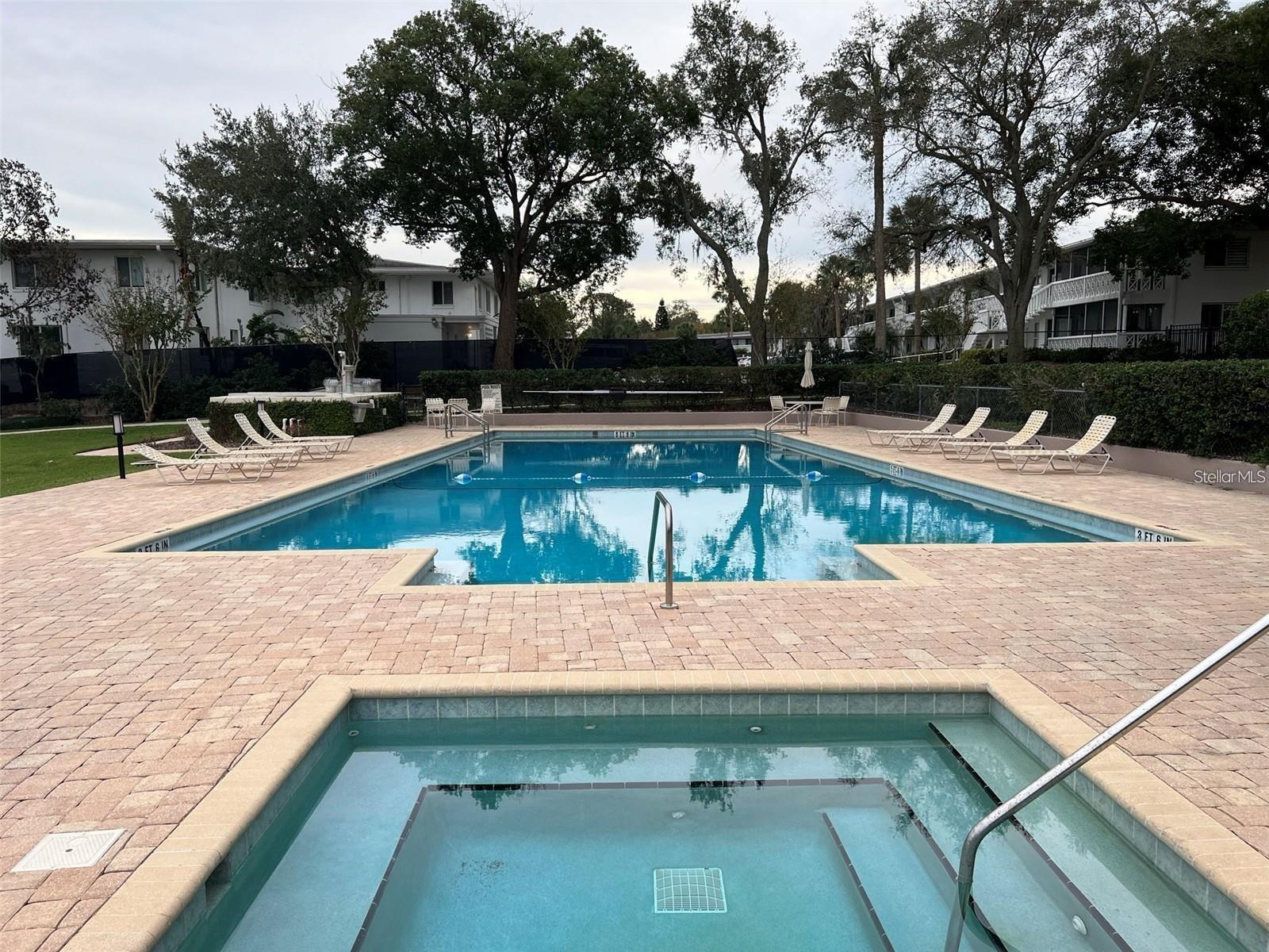 WEST COVE - Residential