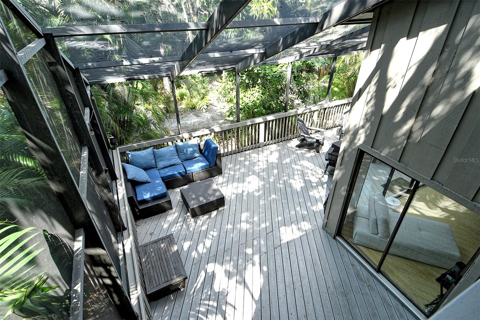 LANDINGS TREEHOUSE - Residential