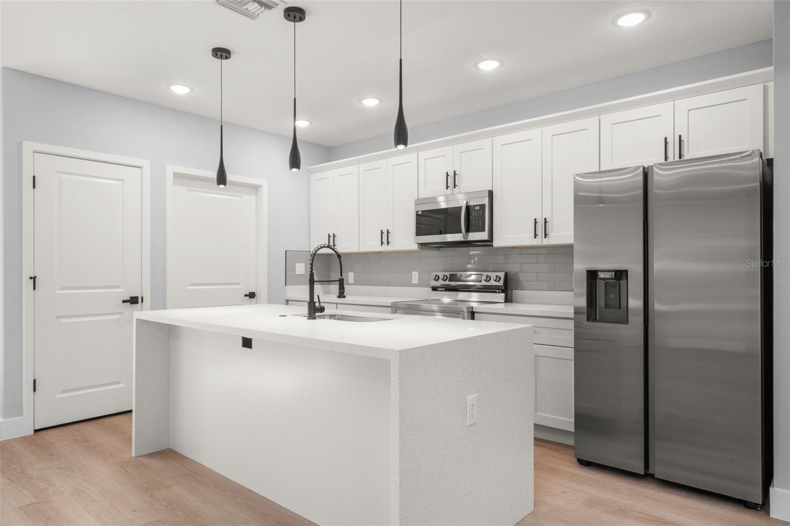 SUN N LAKE - Residential