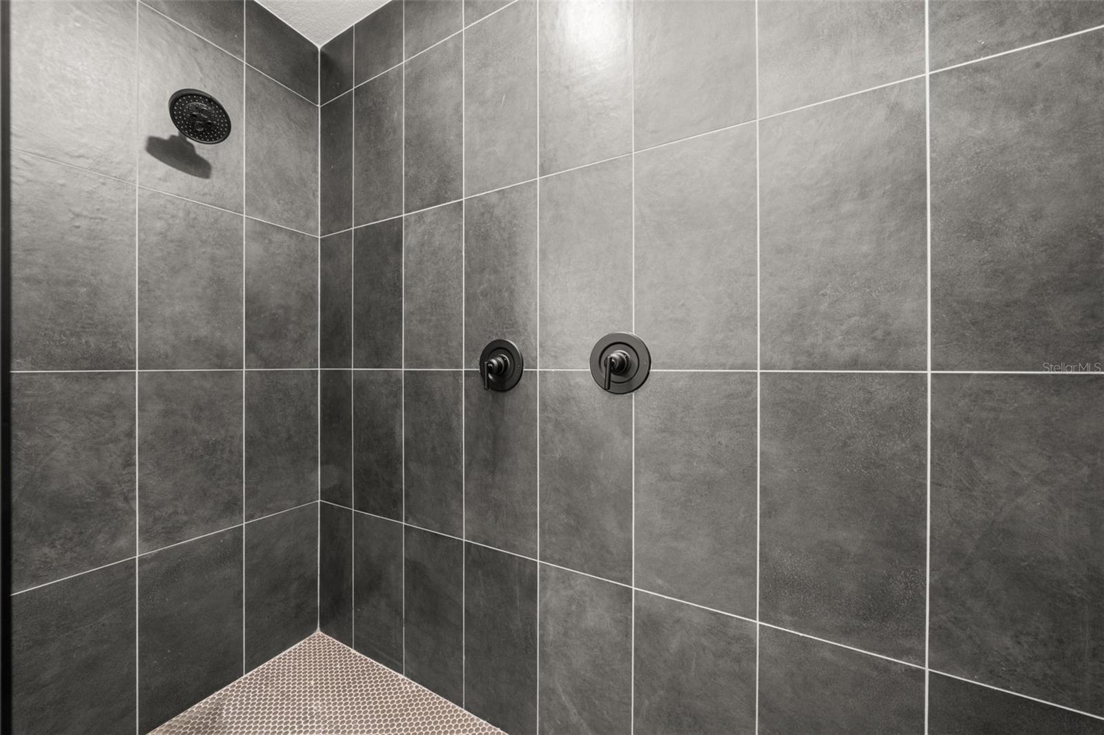 SUN N LAKE - Residential