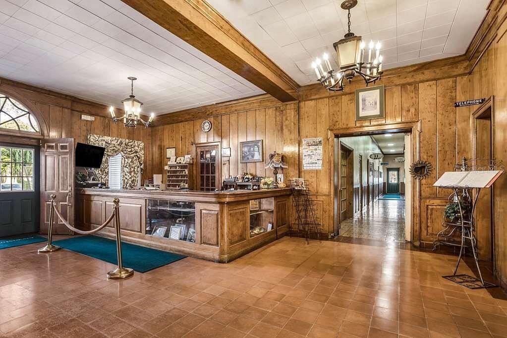 108 ROYAL PALM AVENUE