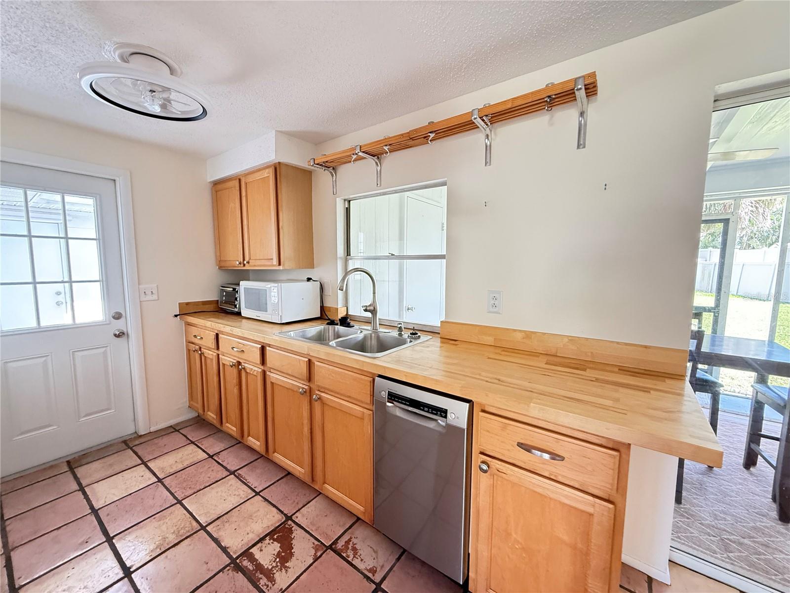 BAY ACRES - RESUB - Residential Lease