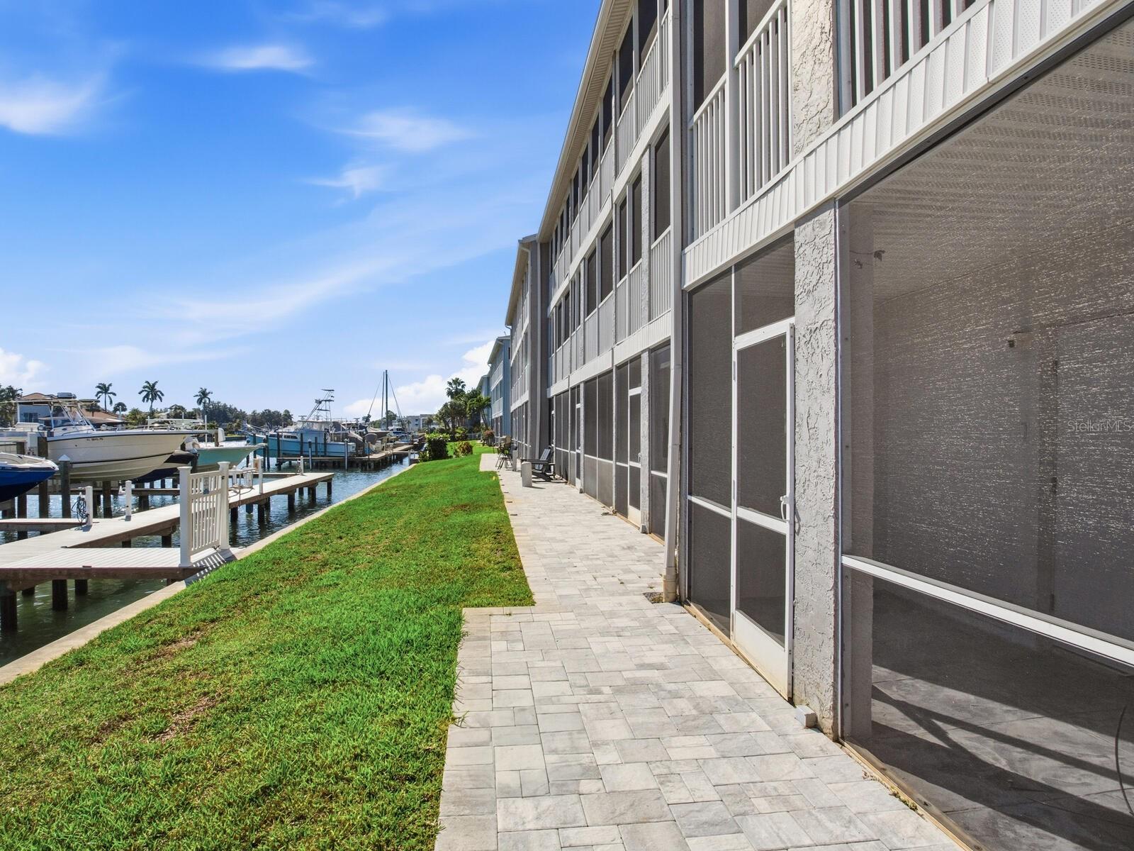 TIERRA SHORES TWNHMS - Residential