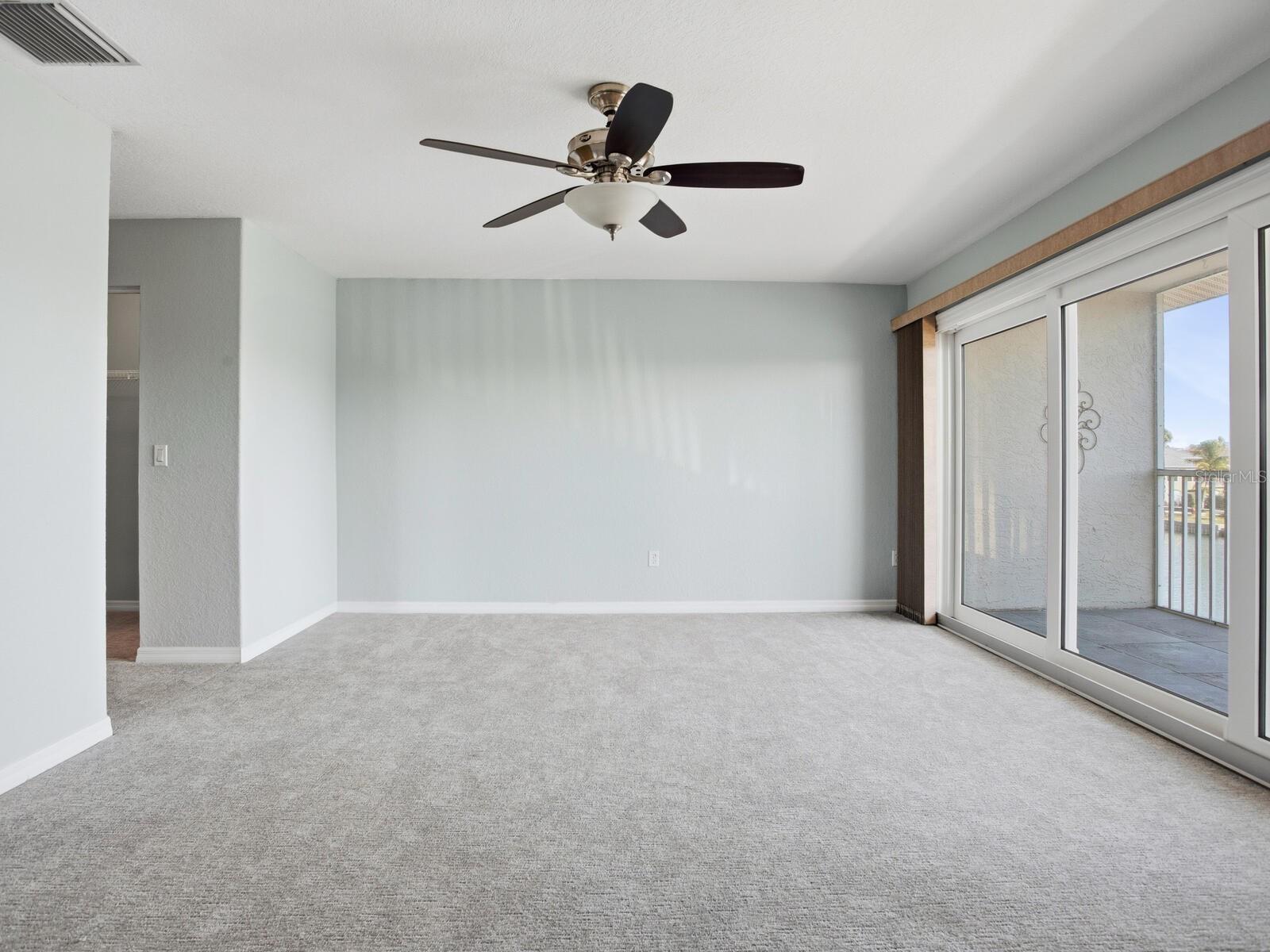 TIERRA SHORES TWNHMS - Residential