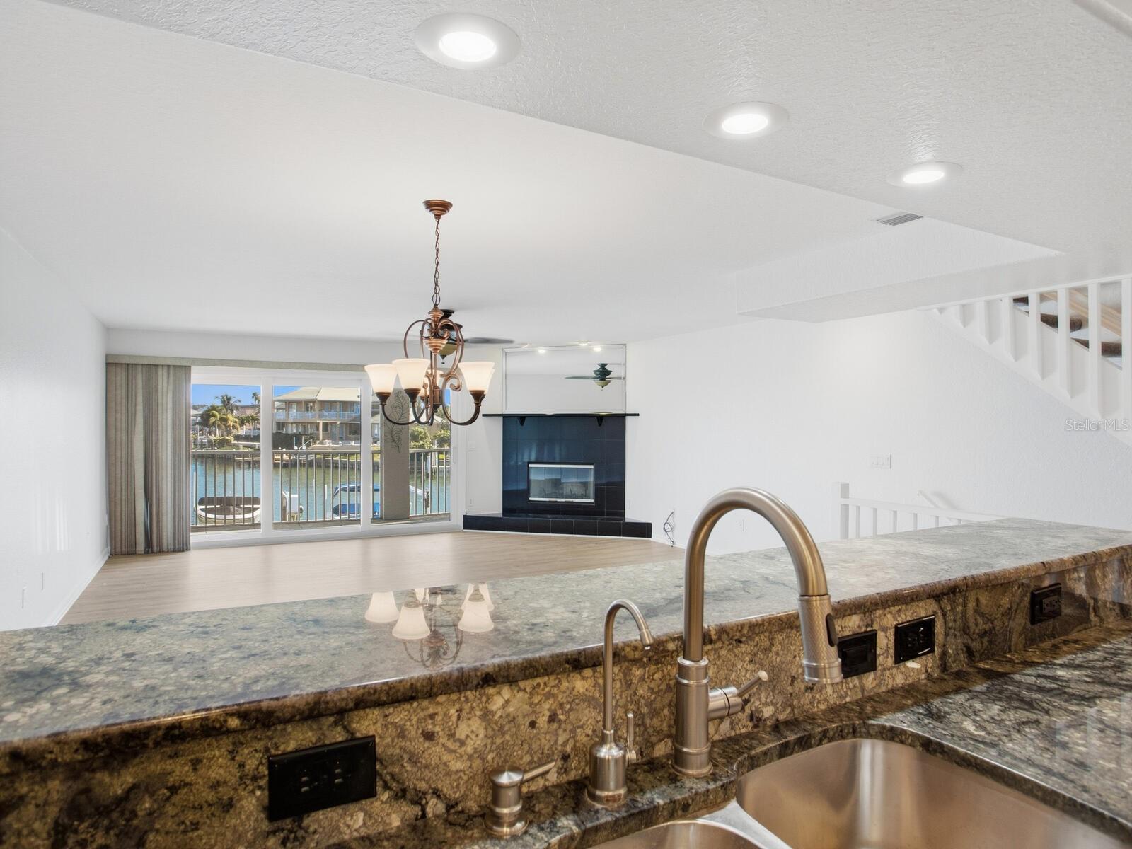 TIERRA SHORES TWNHMS - Residential