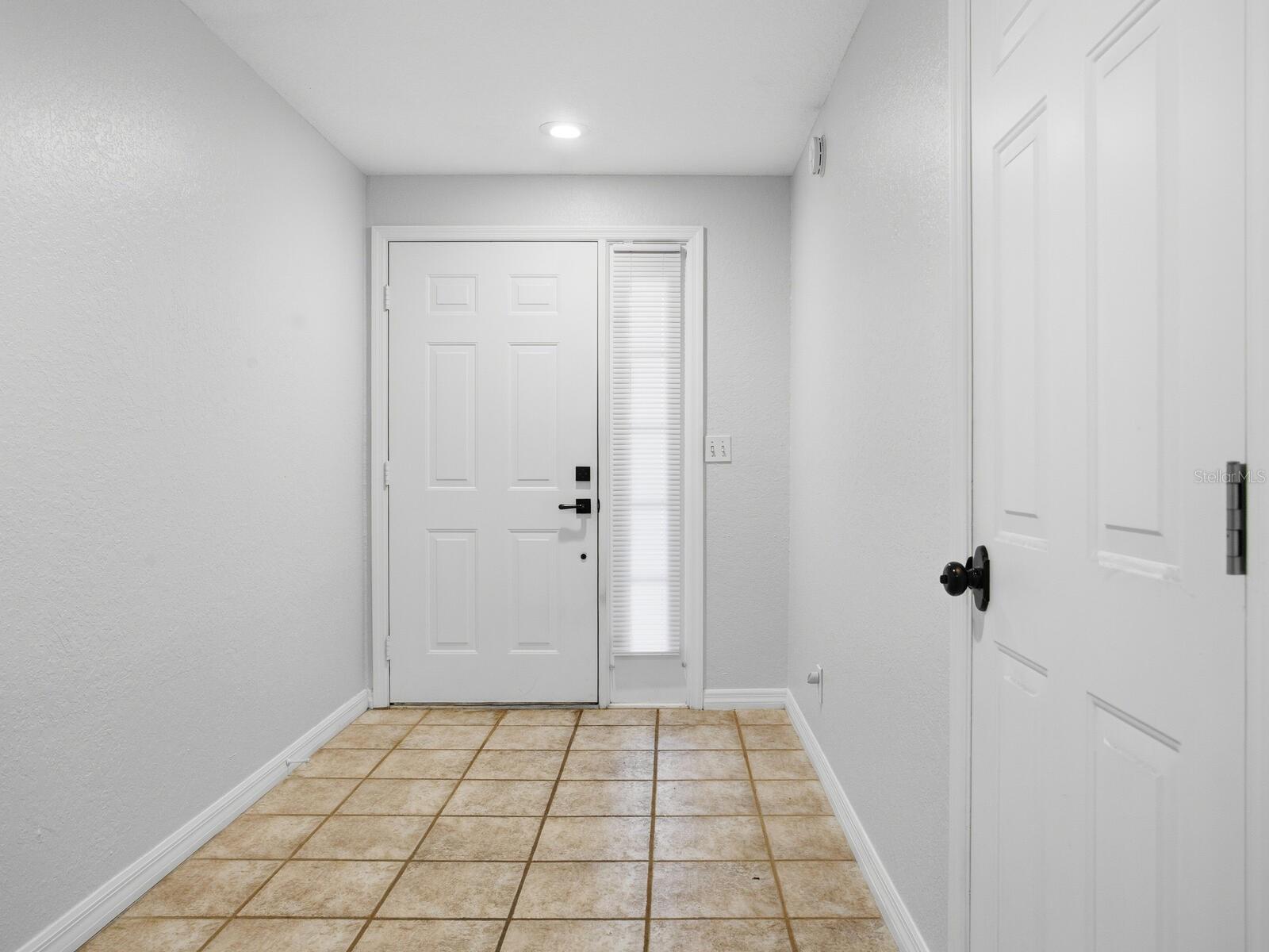 TIERRA SHORES TWNHMS - Residential