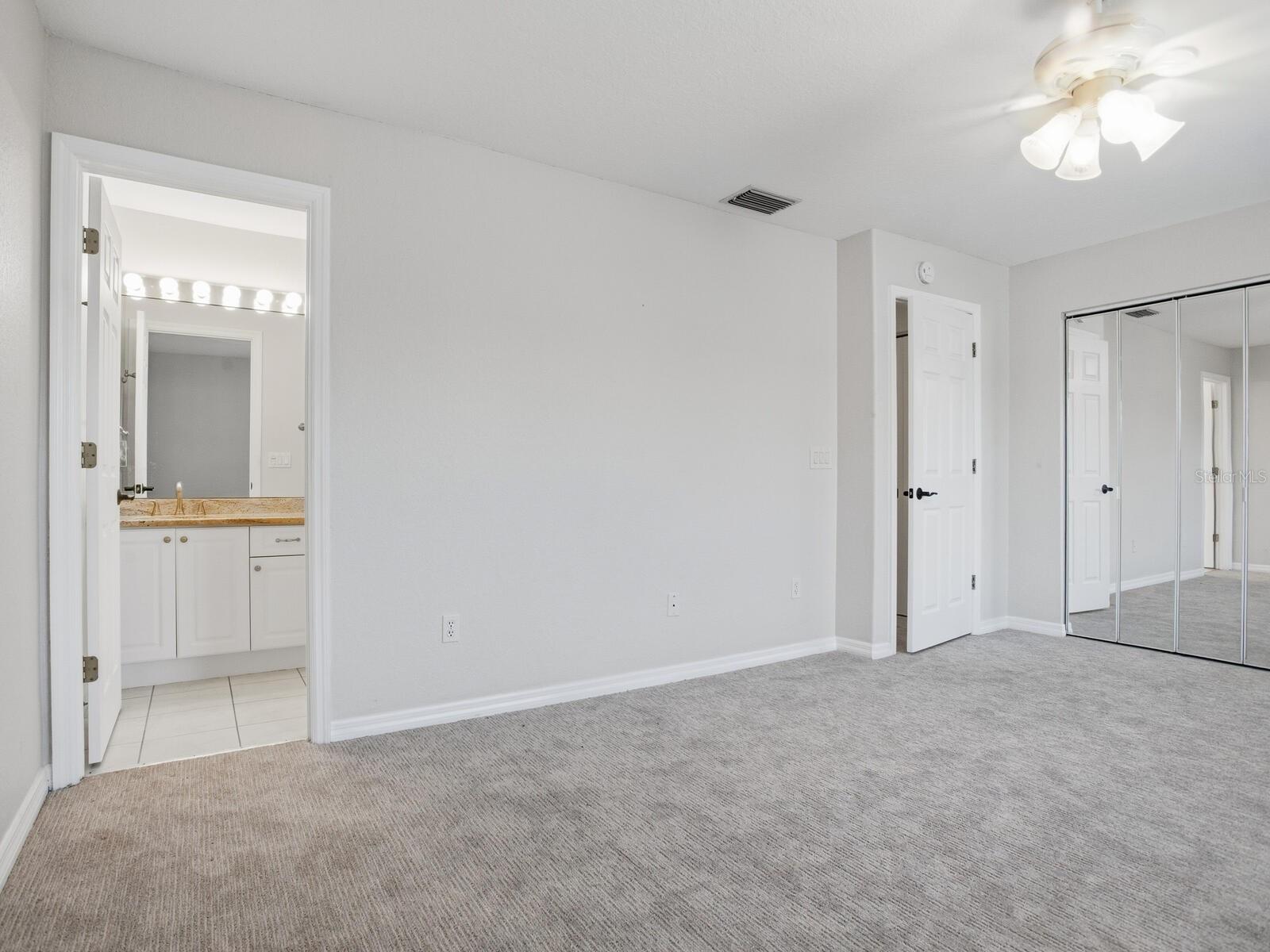 TIERRA SHORES TWNHMS - Residential