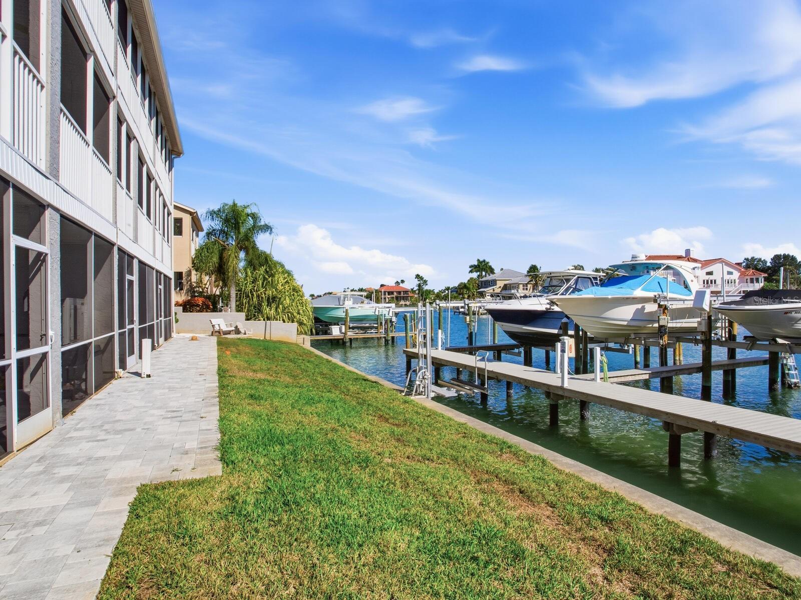 TIERRA SHORES TWNHMS - Residential