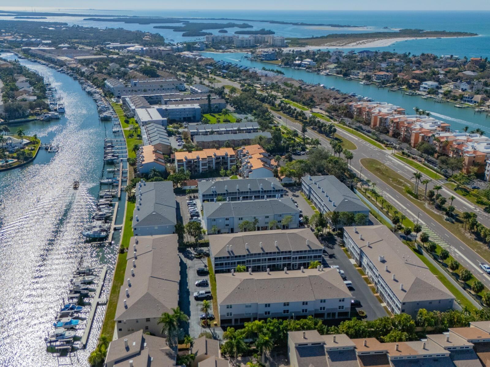 TIERRA SHORES TWNHMS - Residential