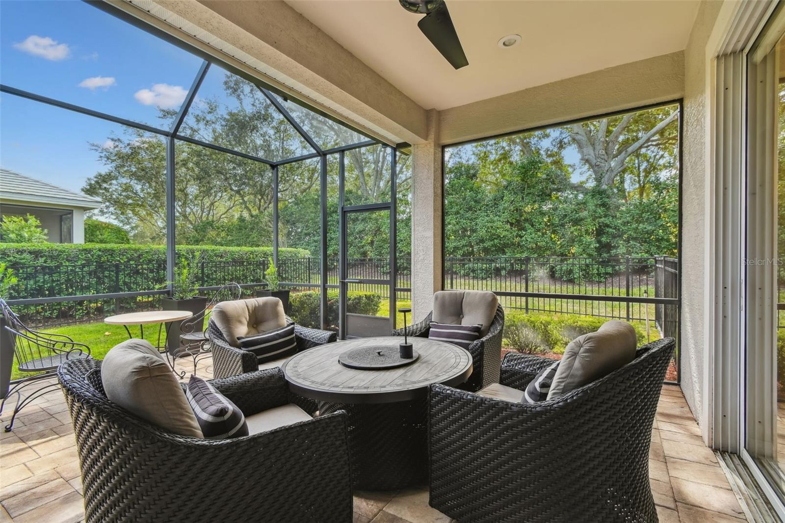 TURNBERRY - Residential