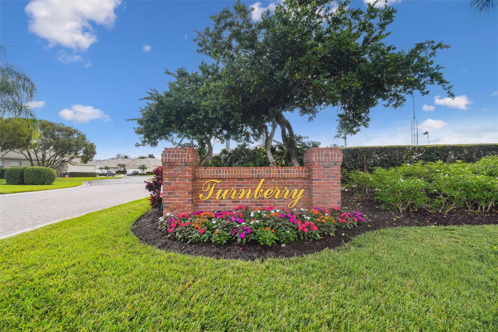 TURNBERRY - Residential