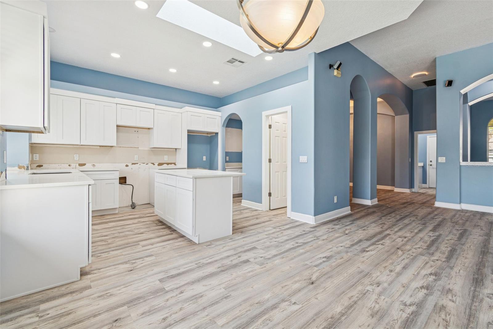 WESTCHASE SEC 110 - Residential