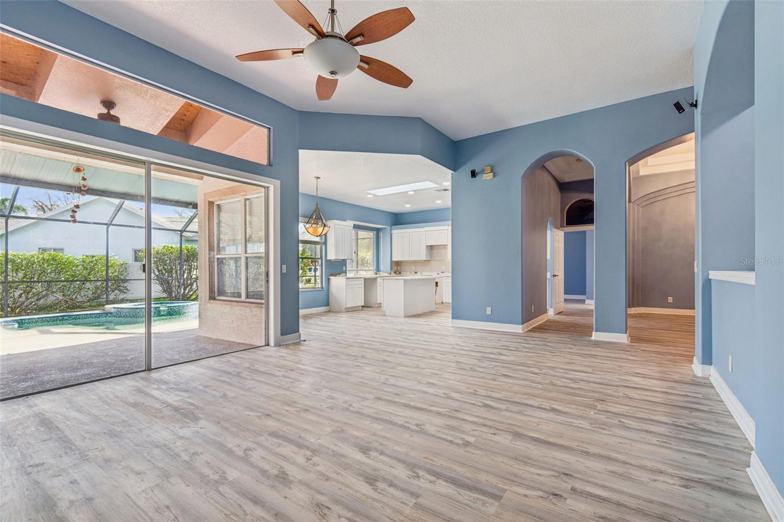 WESTCHASE SEC 110 - Residential