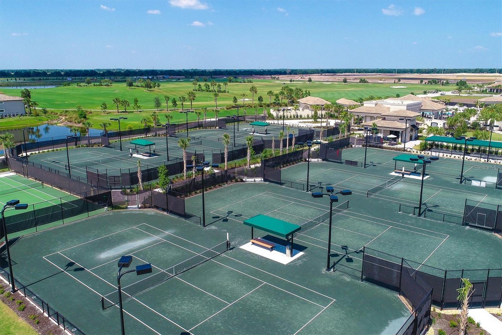 LAKEWOOD NATIONAL GOLF CULB PH II - Residential