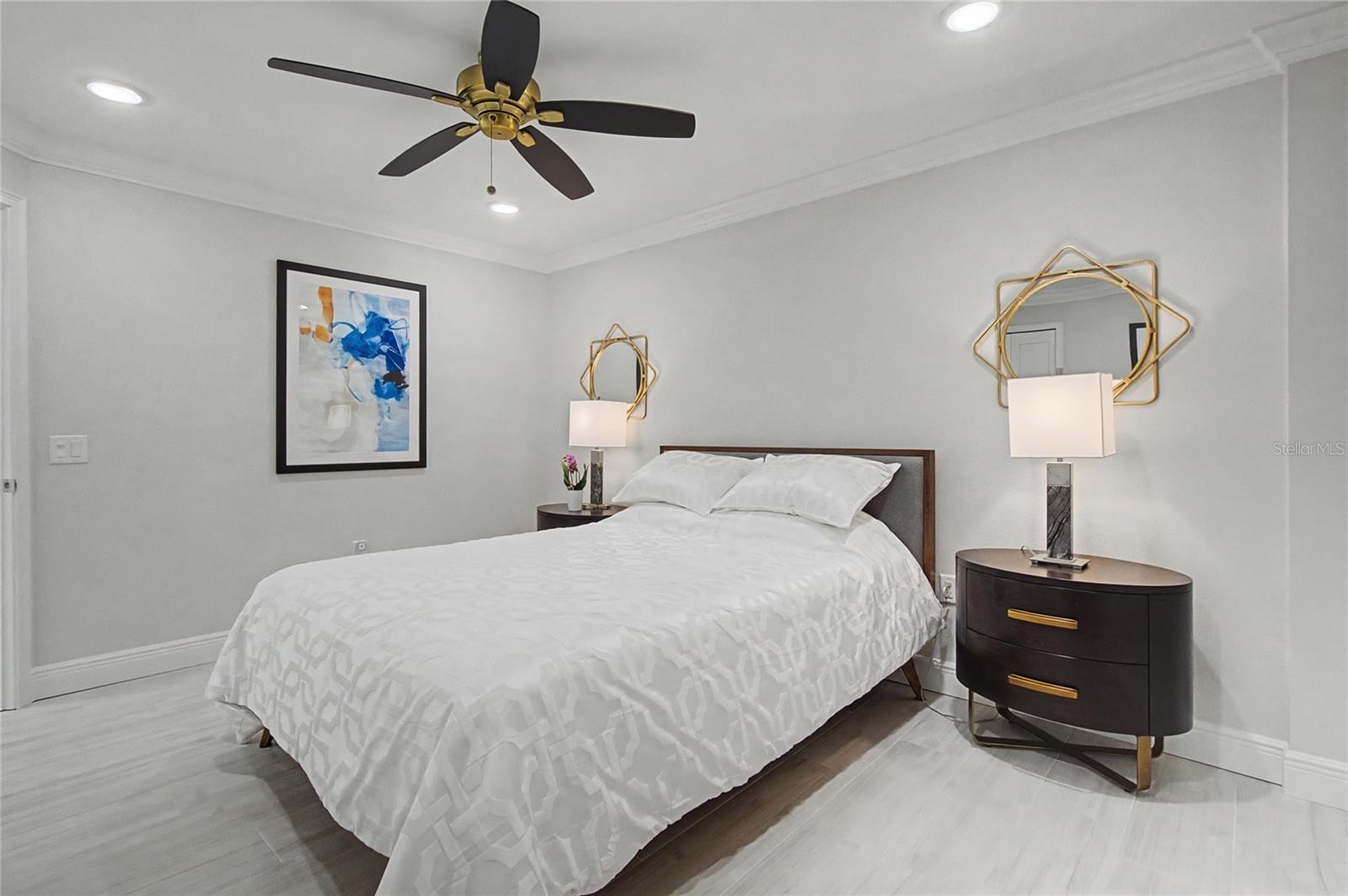 WHISPERING SANDS SEC 7 - Residential