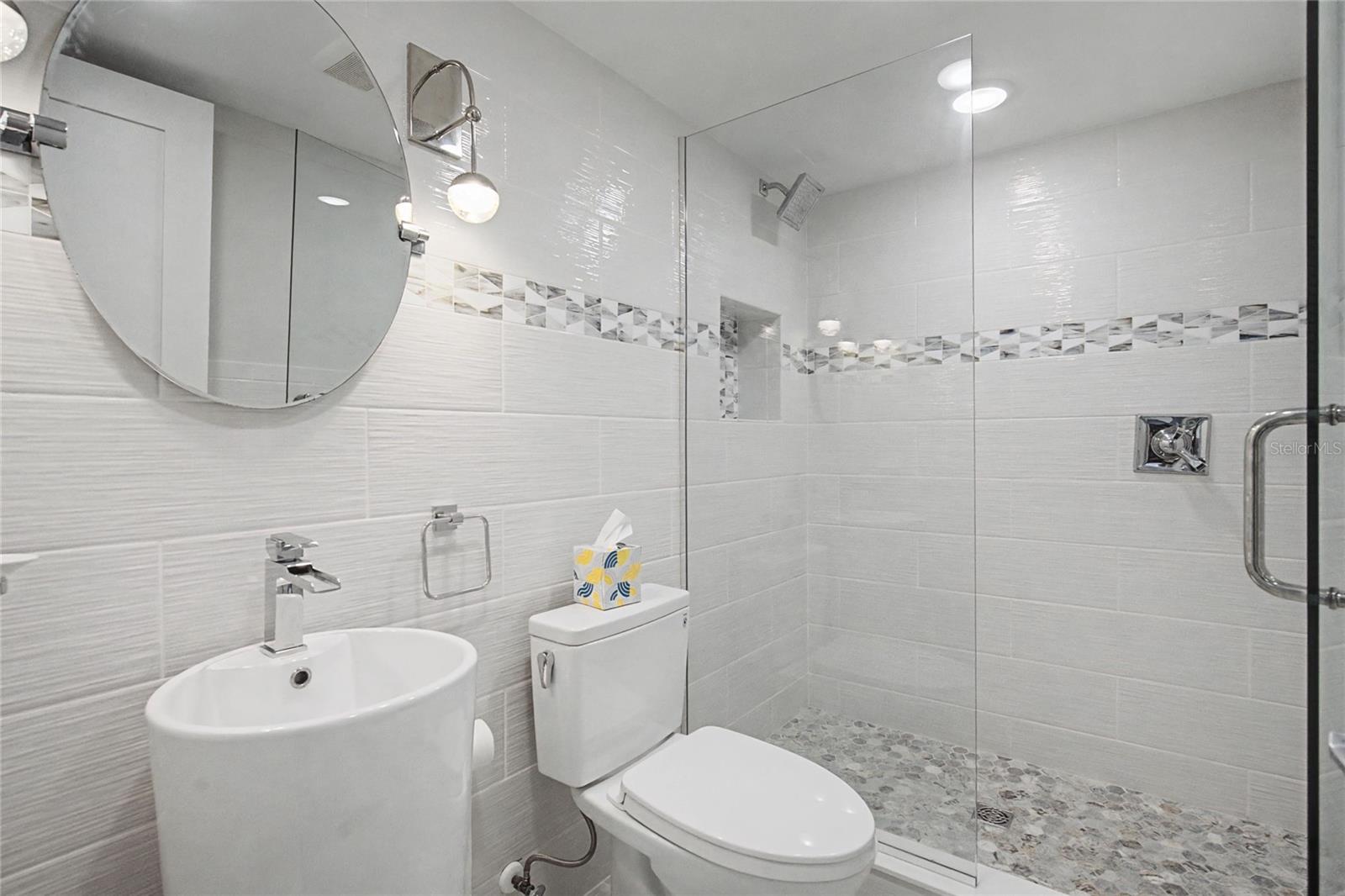 WHISPERING SANDS SEC 7 - Residential