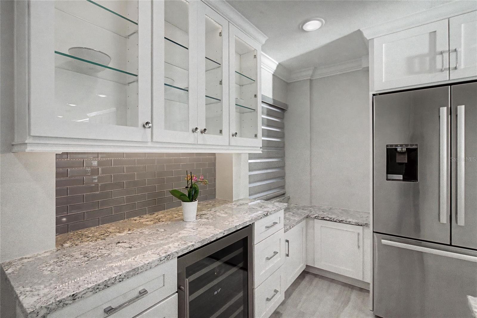 19 WHISPERING SANDS DRIVE 1105