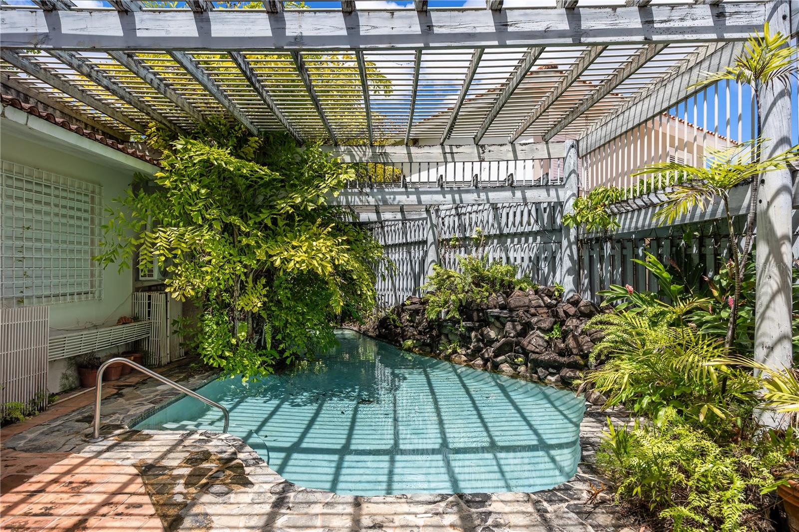 GARDEN HILLS NORTE - Residential