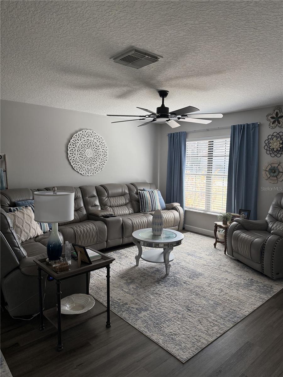 DAVISON MANOR - Residential