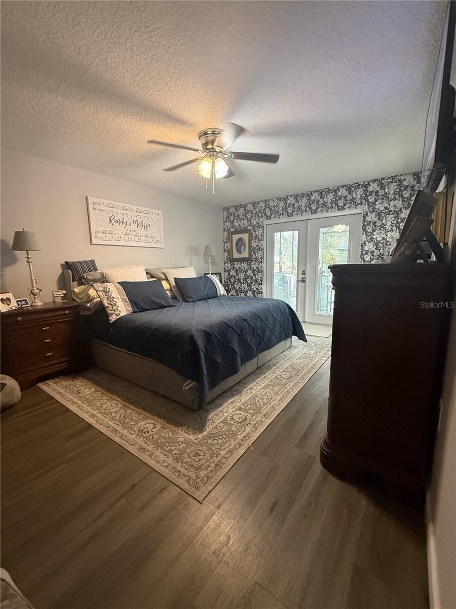 DAVISON MANOR - Residential