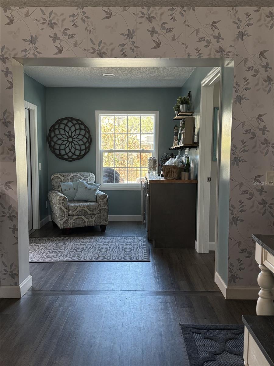 DAVISON MANOR - Residential