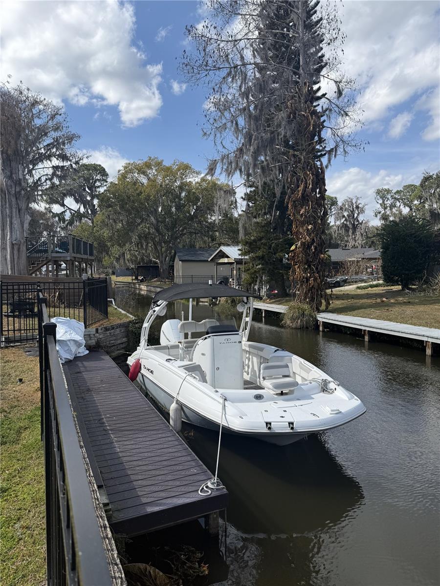 DAVISON MANOR - Residential