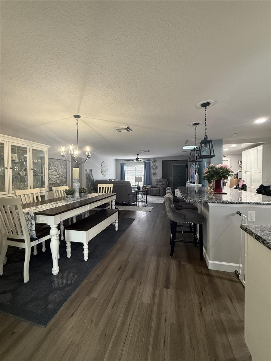 DAVISON MANOR - Residential