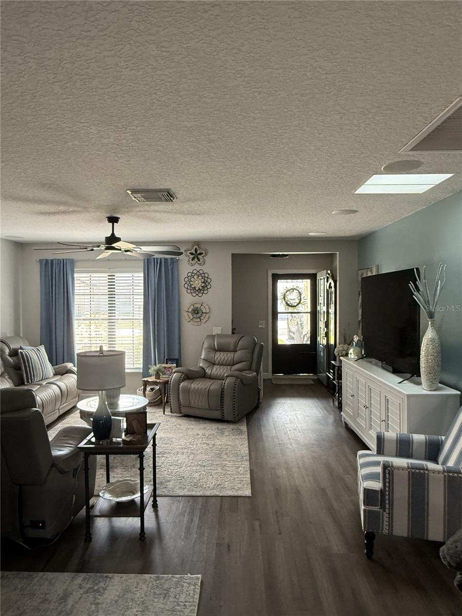 DAVISON MANOR - Residential