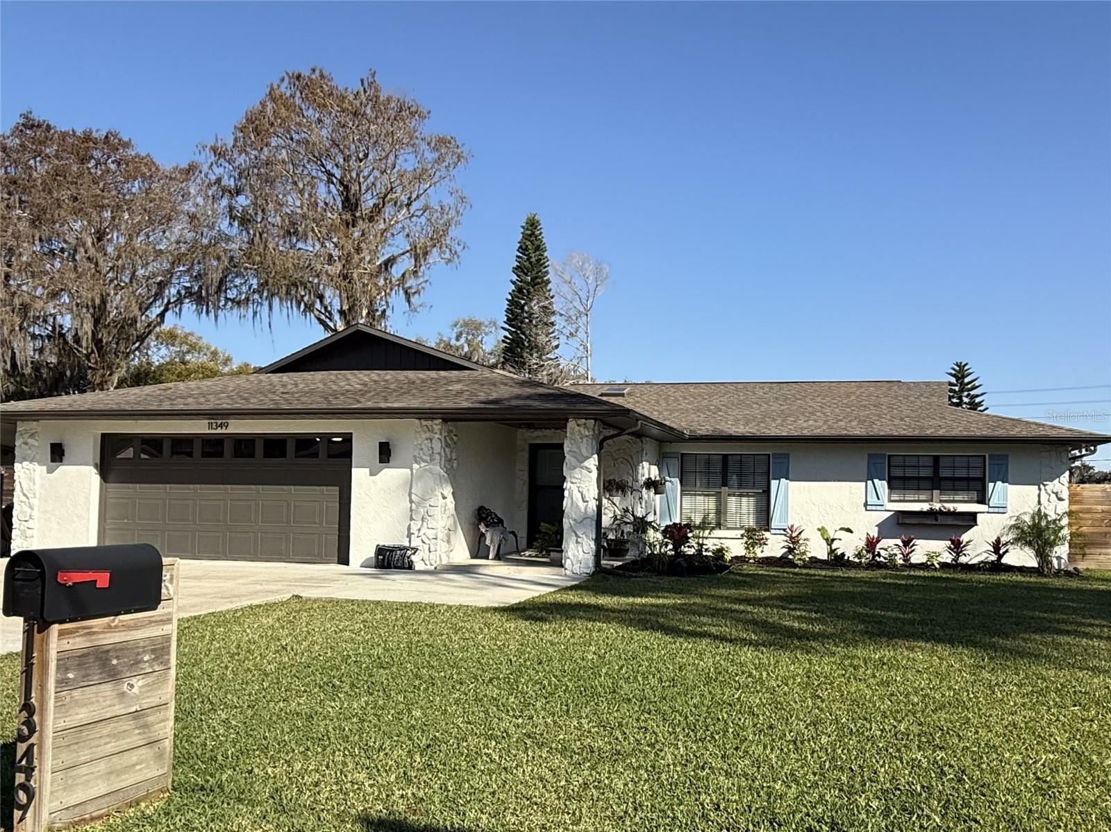 DAVISON MANOR - Residential